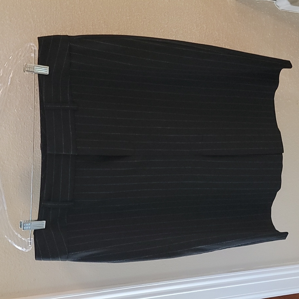 Old Navy Pin Stripe Pencil Skirt, 16